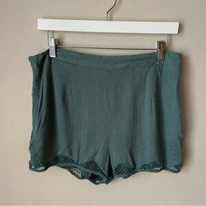 Urban Outfitters Kimchi Blue Green Lounge Casual Shorts Women’s Size Large